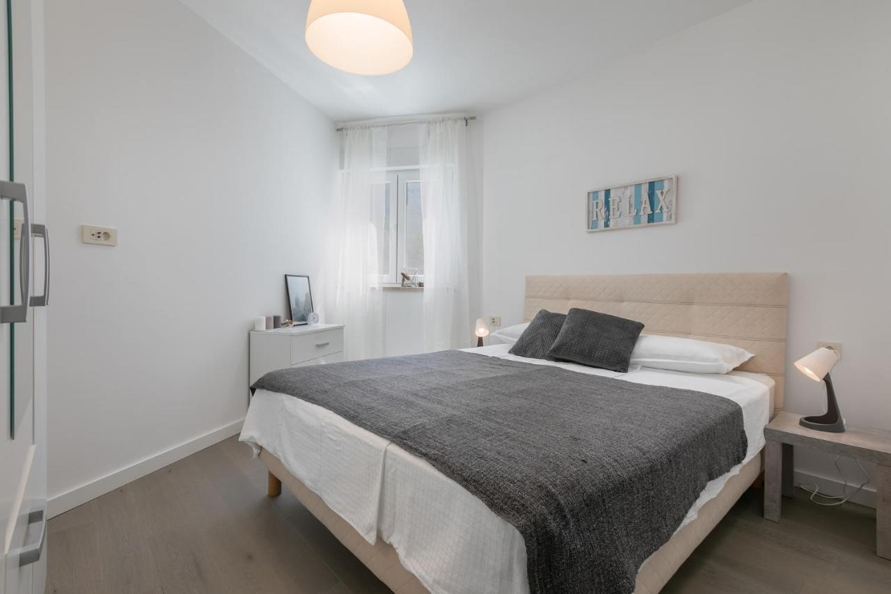 Silver Sea Apartment Makarska Esterno foto